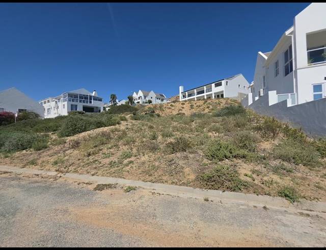 LAND FOR SALE IN BRITANNICA HEIGHTS